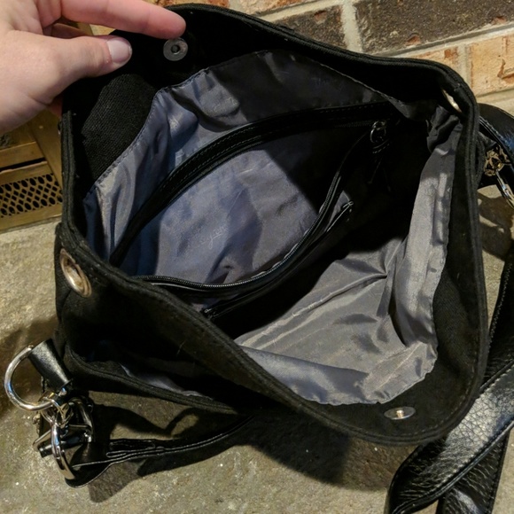 31 crossbody - Picture 2 of 3